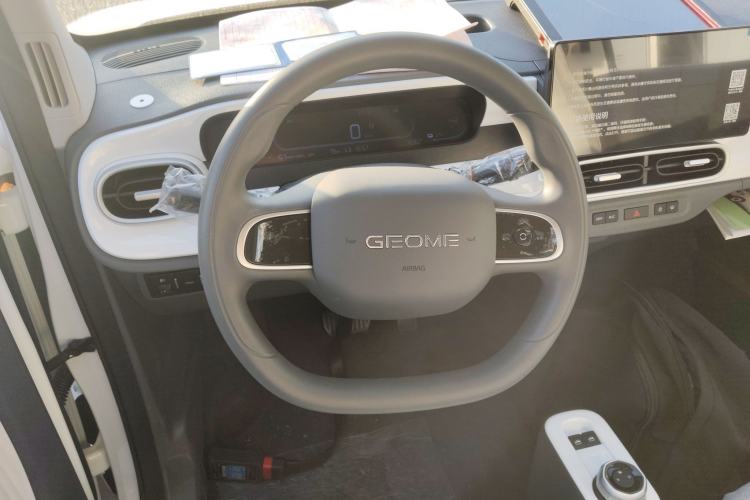 Used Geely Galaxy Panda 2025 210 km – Yuanqi Bear Steering Wheel
