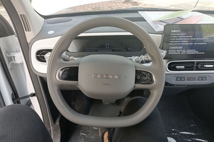 Used Geely Galaxy Panda 2025 210 km – Yuanqi Bear Steering Wheel
