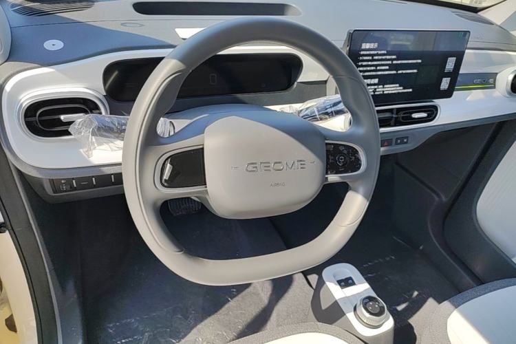 Used Geely Galaxy Panda 2025 210 km – Yuanqi Bear Steering Wheel