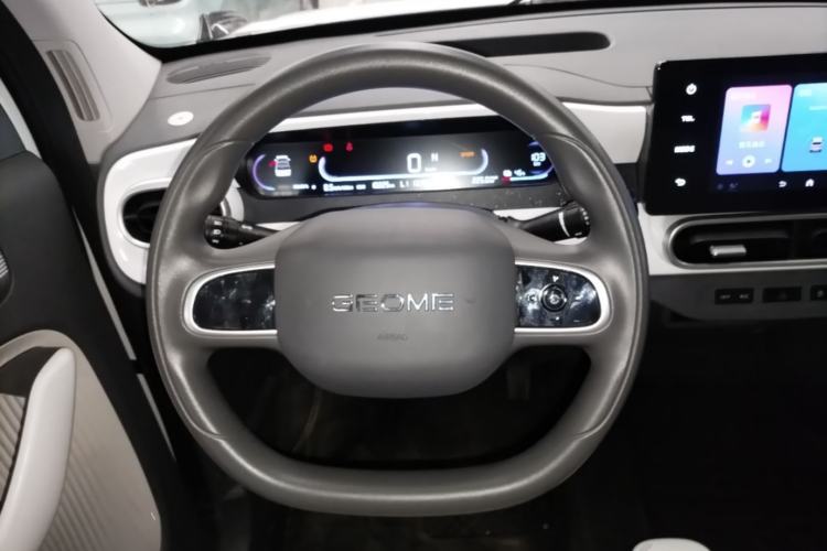 Used Geely Galaxy Panda 2025 210km Panda Kart Steering Wheel
