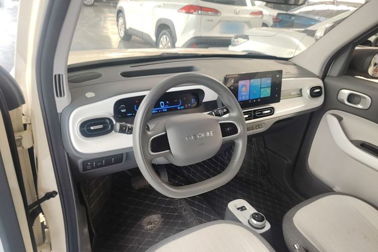Used Geely Galaxy Panda 2025 210 km – Yuanqi Bear Steering Wheel