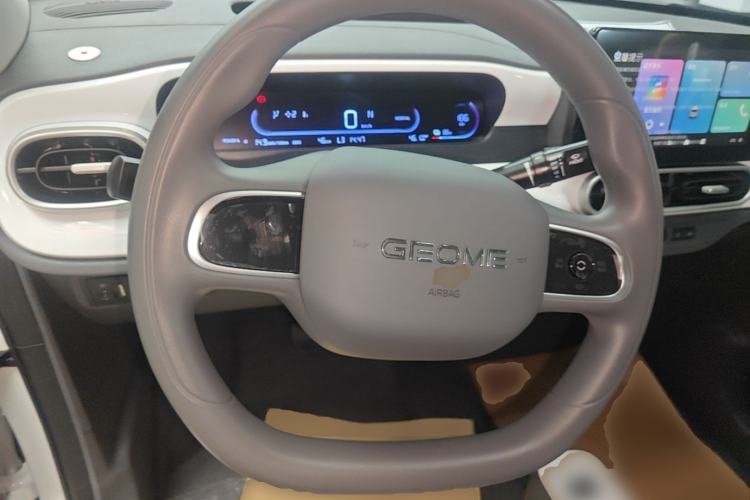 Used Geely Galaxy Panda 2025 210 km – Yuanqi Bear Steering Wheel