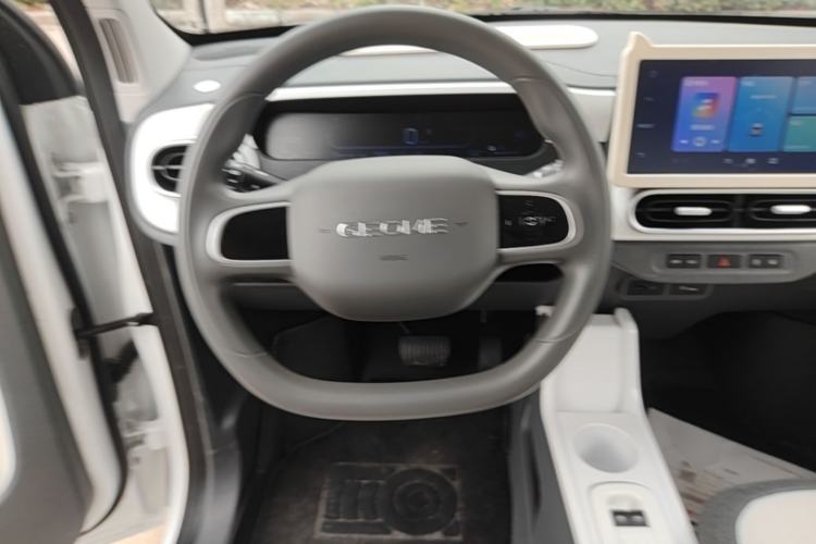 Used Geely Galaxy Panda 2025 210 km – Yuanqi Bear Steering Wheel
