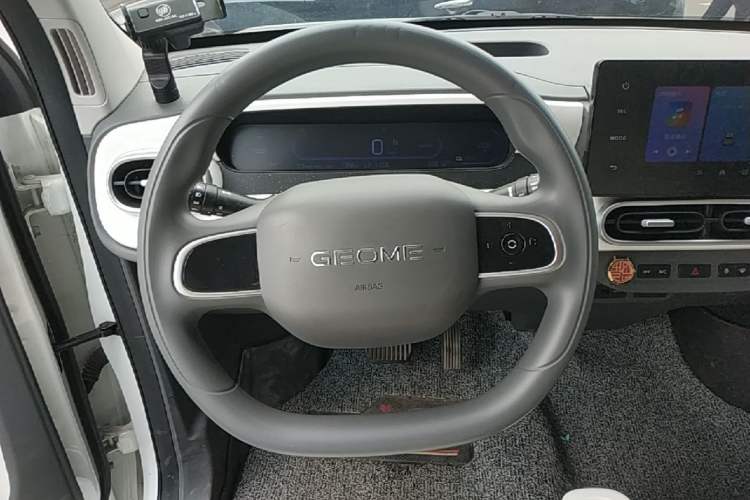 Used Geely Galaxy Panda 2025 210km Panda Kart Steering Wheel