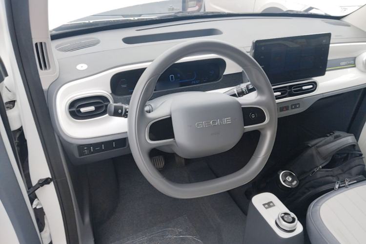 Used Geely Galaxy Panda 2025 210km Panda Kart Steering Wheel