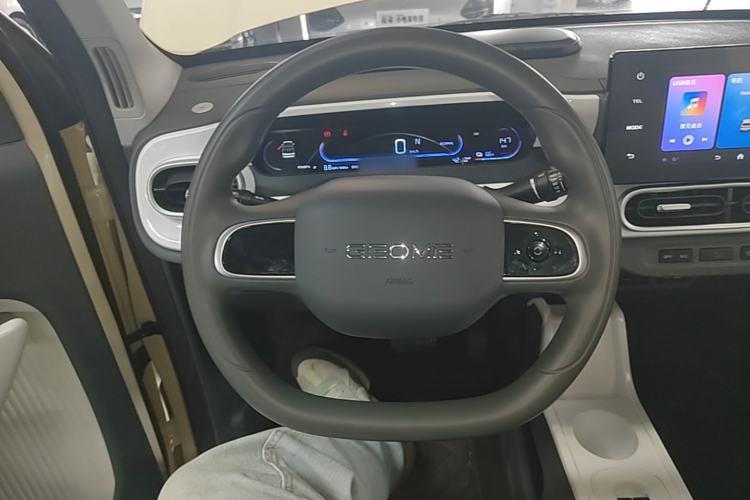 Used Geely Galaxy Panda 2025 210 km – Yuanqi Bear Steering Wheel