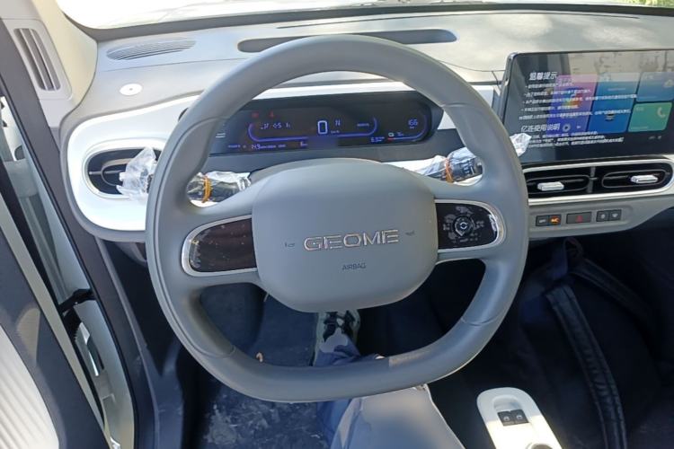 Used Geely Galaxy Panda 2025 210 km – Yuanqi Bear Steering Wheel