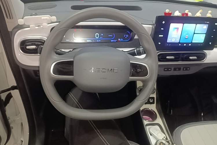 Used Geely Galaxy Panda 2025 210km Panda Rider Steering Wheel