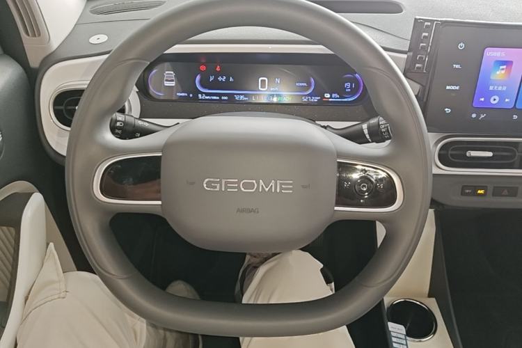Used Geely Galaxy Panda 2025 210km Panda Rider Steering Wheel