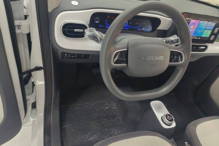 Used Geely Galaxy Panda 2025 210 km – Yuanqi Bear Steering Wheel