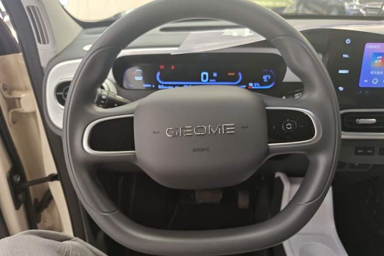 Used Geely Galaxy Panda 2025 210 km – Yuanqi Bear Steering Wheel