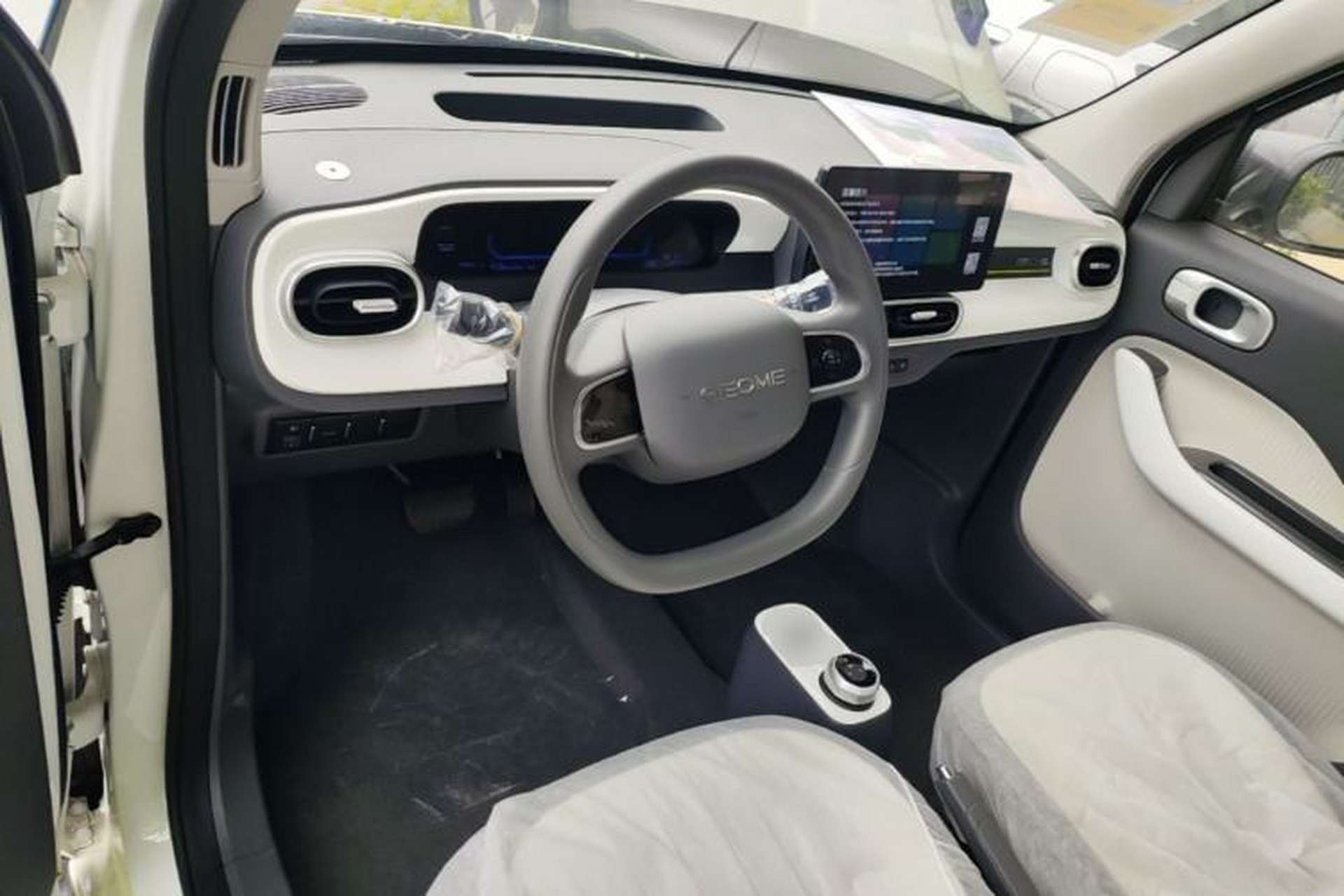 Used Geely Galaxy Panda 2025 210km Panda Kart Steering Wheel