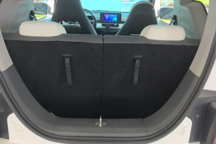 Used Geely Galaxy Panda 2025 210 km – Yuanqi Bear Trunk