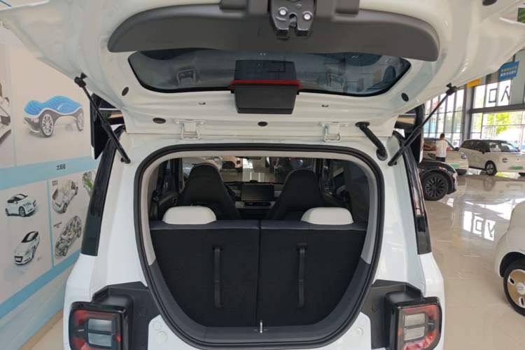 Used Geely Galaxy Panda 2025 210km Panda Kart Trunk