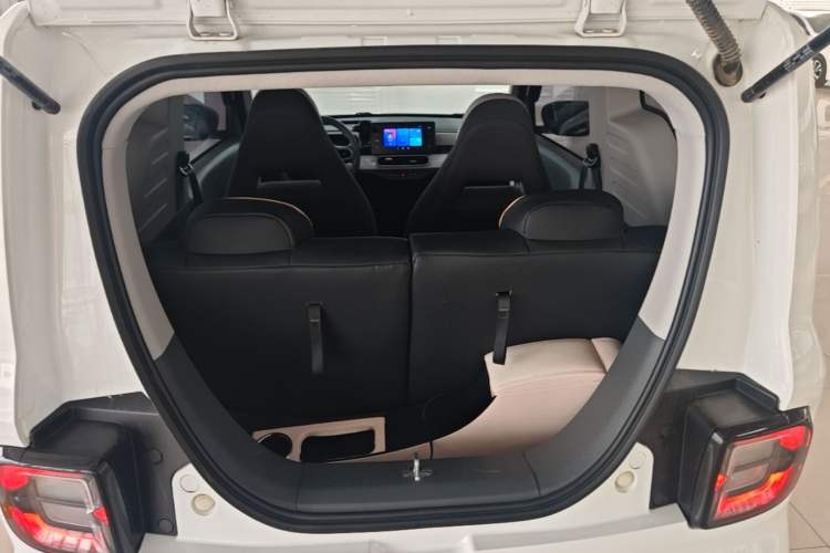 Used Geely Galaxy Panda 2025 210 km – Yuanqi Bear Trunk
