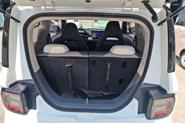 Used Geely Galaxy Panda 2025 210km Panda Kart Trunk
