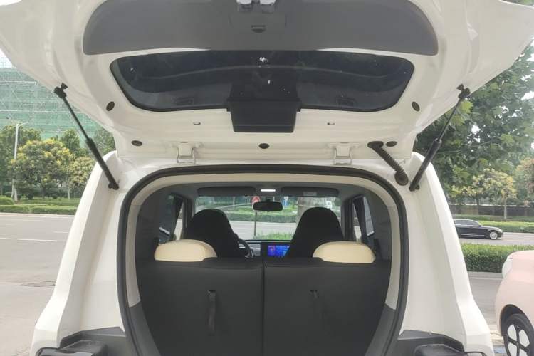Used Geely Galaxy Panda 2025 210 km – Yuanqi Bear Trunk