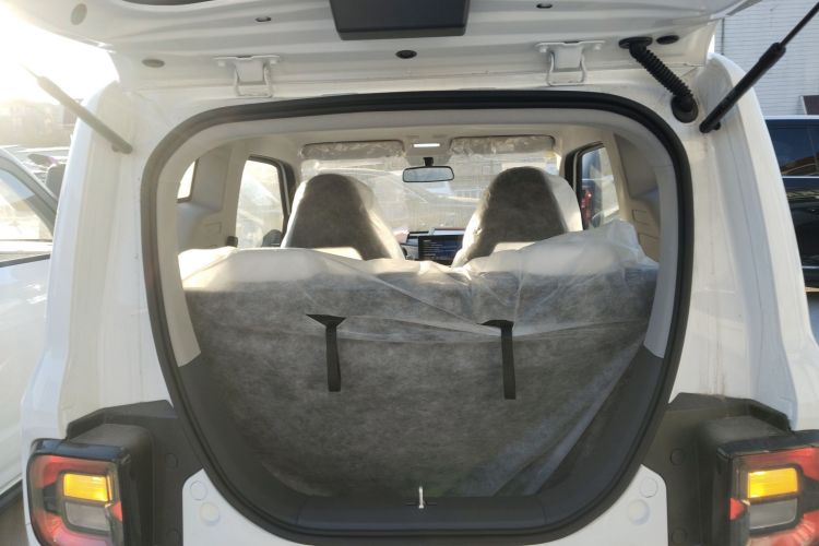 Used Geely Galaxy Panda 2025 210 km – Yuanqi Bear Trunk