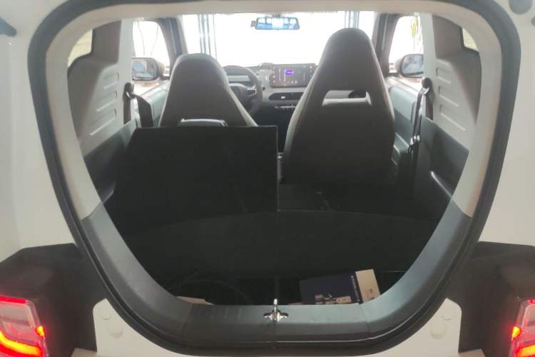 Used Geely Galaxy Panda 2025 210 km – Yuanqi Bear Trunk