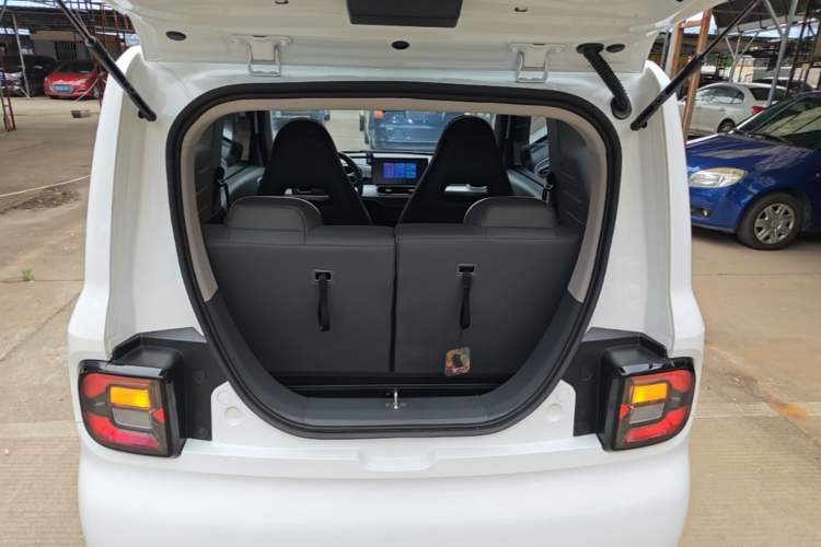 Used Geely Galaxy Panda 2025 210 km – Yuanqi Bear Trunk