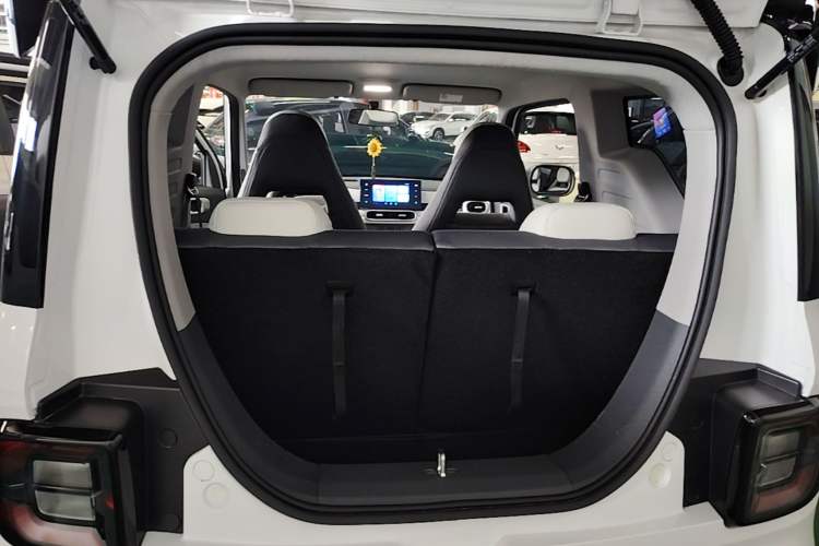 Used Geely Galaxy Panda 2025 210km Panda Kart Trunk
