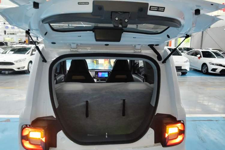 Used Geely Galaxy Panda 2025 210 km – Yuanqi Bear Trunk