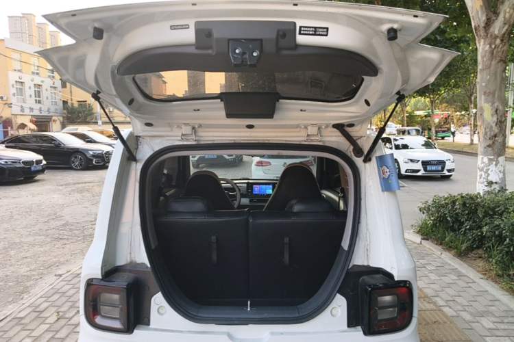 Used Geely Galaxy Panda 2025 210 km – Yuanqi Bear Trunk