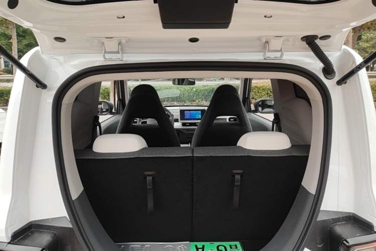 Used Geely Galaxy Panda 2025 210 km – Yuanqi Bear Trunk