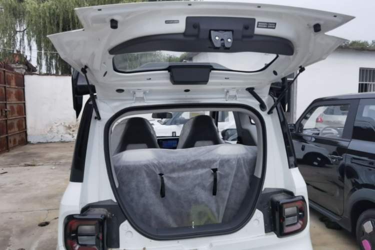 Used Geely Galaxy Panda 2025 210km Panda Kart Trunk