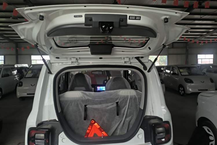 Used Geely Galaxy Panda 2025 210 km – Yuanqi Bear Trunk