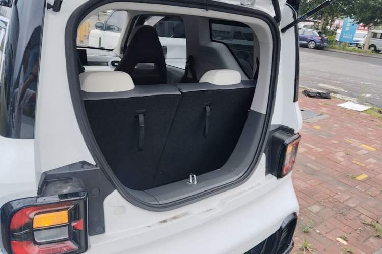 Used Geely Galaxy Panda 2025 210km Panda Kart Trunk