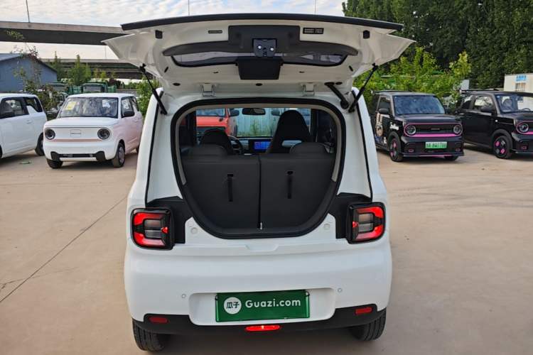 Used Geely Galaxy Panda 2025 210 km – Yuanqi Bear Trunk