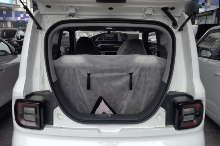 Used Geely Galaxy Panda 2025 210 km – Yuanqi Bear Trunk