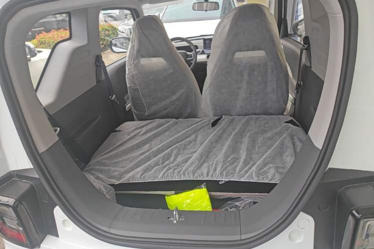 Used Geely Galaxy Panda 2025 210km Panda Kart Trunk