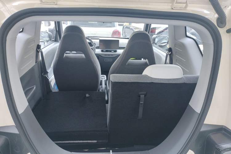 Used Geely Galaxy Panda 2025 210 km – Yuanqi Bear Trunk
