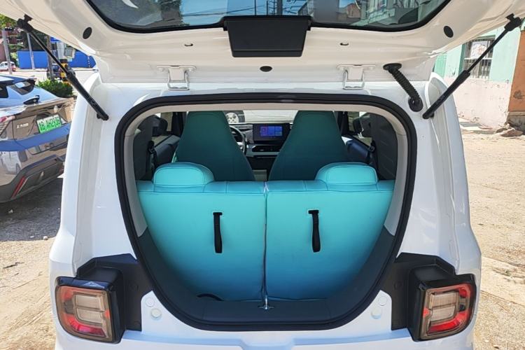 Used Geely Galaxy Panda 2025 210 km – Yuanqi Bear Trunk