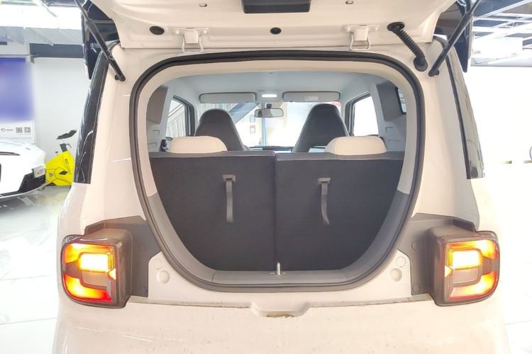 Used Geely Galaxy Panda 2025 210km Panda Kart Trunk