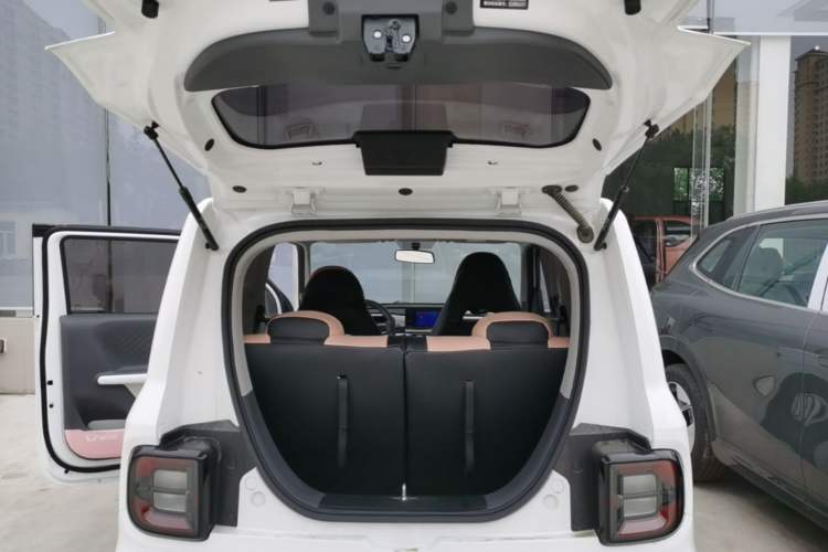 Used Geely Galaxy Panda 2025 210 km – Yuanqi Bear Trunk