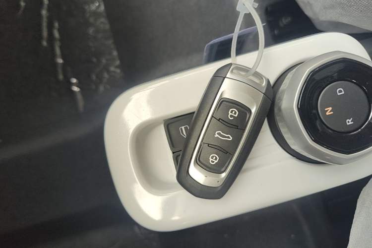 Used Geely Galaxy Panda 2025 210 km – Yuanqi Bear Vehicle Key