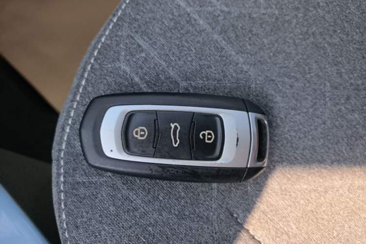 Used Geely Galaxy Panda 2025 210 km – Yuanqi Bear Vehicle Key