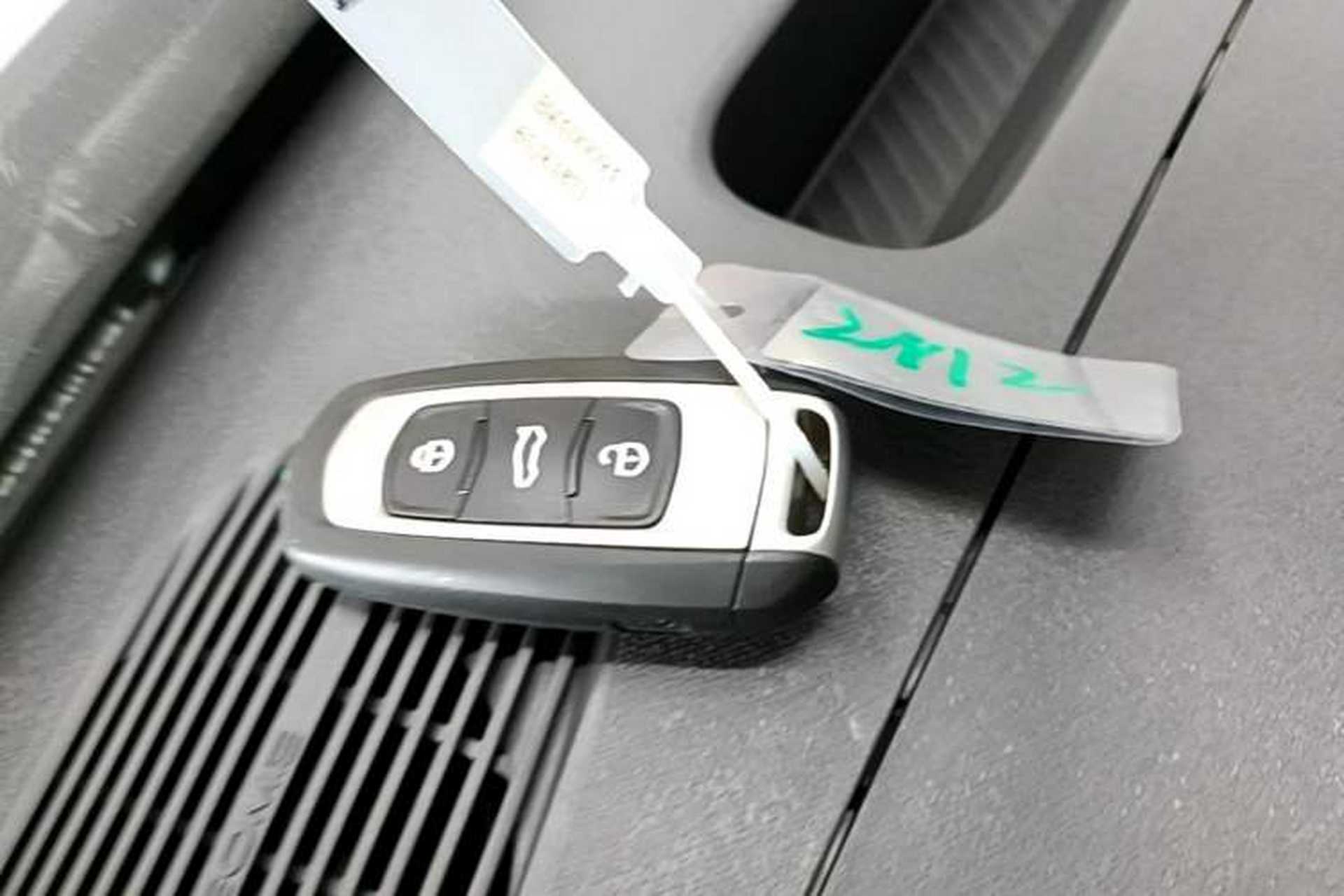 Used Geely Galaxy Panda 2025 210 km – Yuanqi Bear Vehicle Key