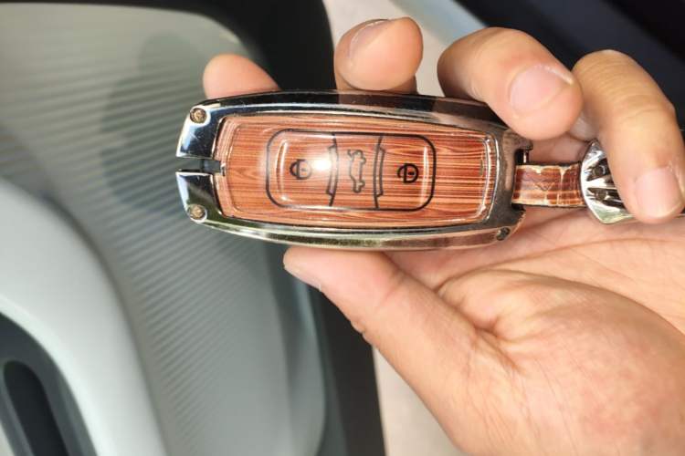 Used Geely Galaxy Panda 2025 210 km – Yuanqi Bear Vehicle Key