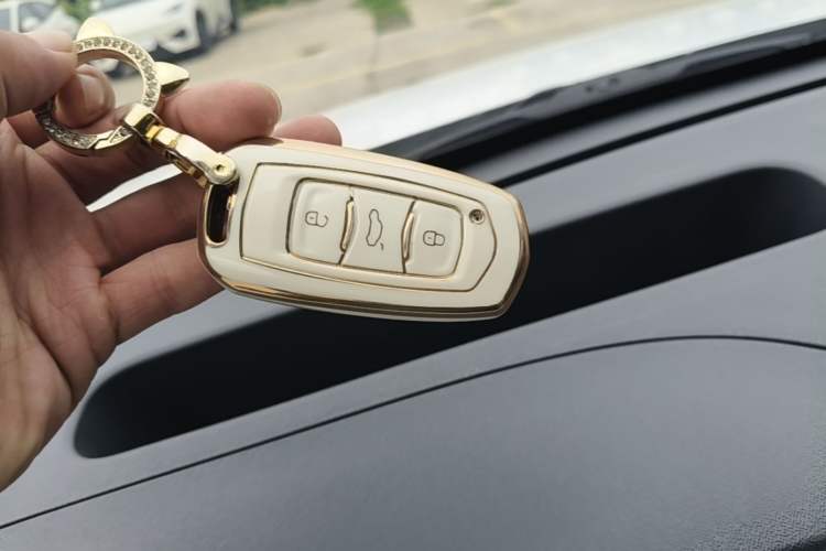 Used Geely Galaxy Panda 2025 210 km – Yuanqi Bear Vehicle Key