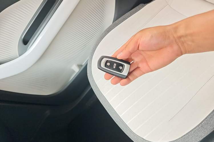 Used Geely Galaxy Panda 2025 210 km – Yuanqi Bear Vehicle Key