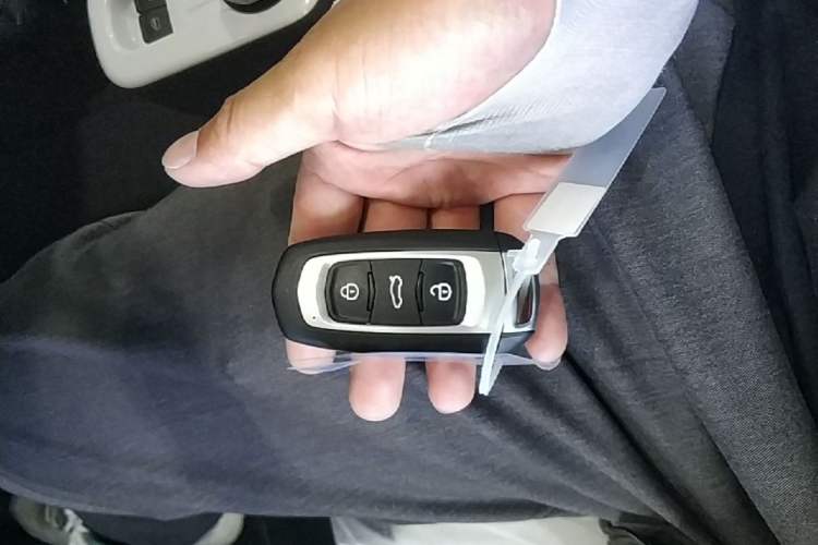 Used Geely Galaxy Panda 2025 210 km – Yuanqi Bear Vehicle Key