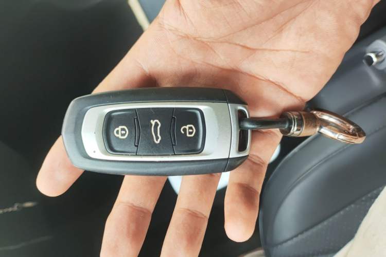 Used Geely Galaxy Panda 2025 210km Panda Rider Vehicle Key