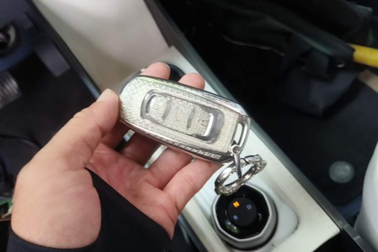 Used Geely Galaxy Panda 2025 210 km – Yuanqi Bear Vehicle Key