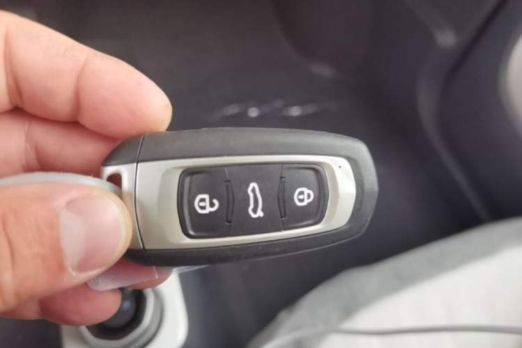 Used Geely Galaxy Panda 2025 210 km – Yuanqi Bear Vehicle Key