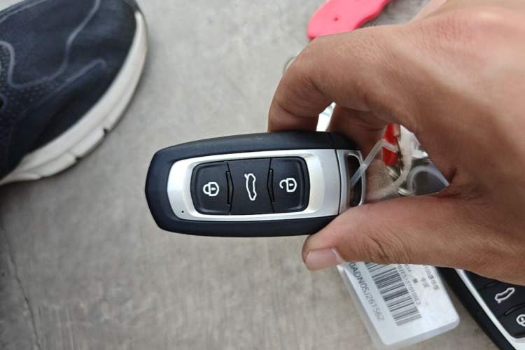 Used Geely Galaxy Panda 2025 210 km – Yuanqi Bear Vehicle Key