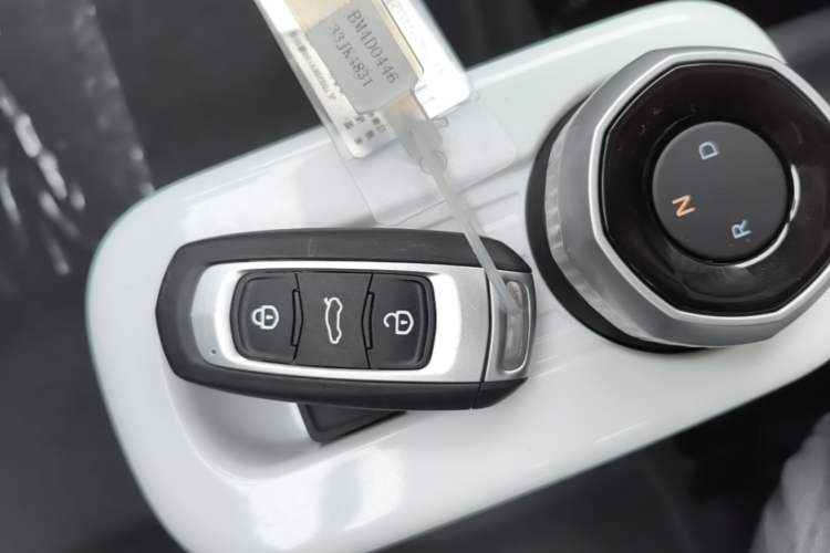 Used Geely Galaxy Panda 2025 210 km – Yuanqi Bear Vehicle Key
